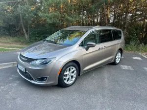 Chrysler Pacifica 2017