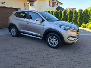 Hyundai Tucson III (2015-2020) 1.6 GDI BlueDrive Comfort 2WD 2016