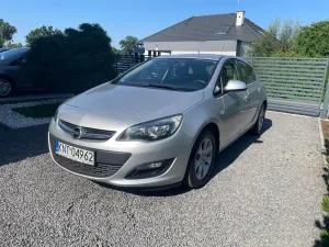 Opel Astra J (2009-2019) 1.6 Enjoy 2014