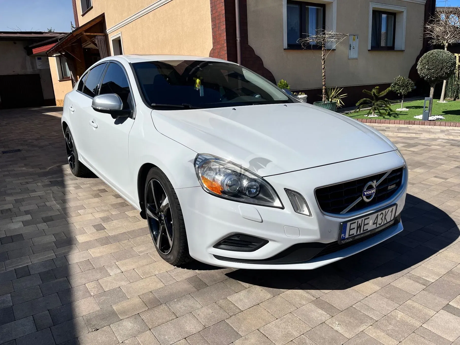 Volvo S60 II (2010-) T6 AWD R-Design 2013