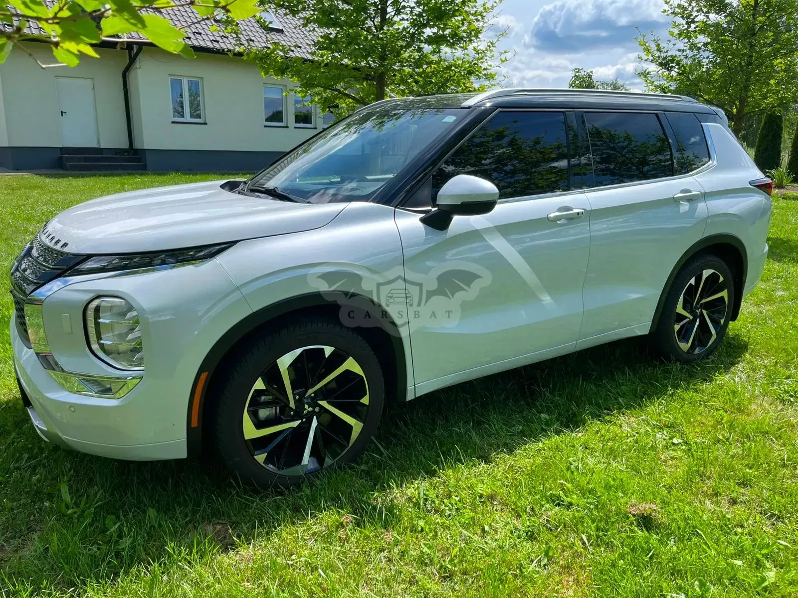 Mitsubishi Outlander IV (2021-) Intense + 2024