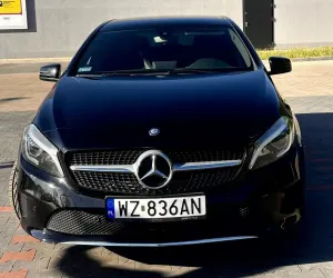 Mercedes-Benz A W176 (2012-) 180 7G-DCT AMG Line 2017