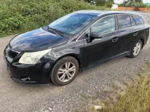 Toyota Avensis III (2009-) 2.0 D-4D Sol 2009