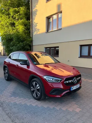Mercedes-Benz GLA 200 2020