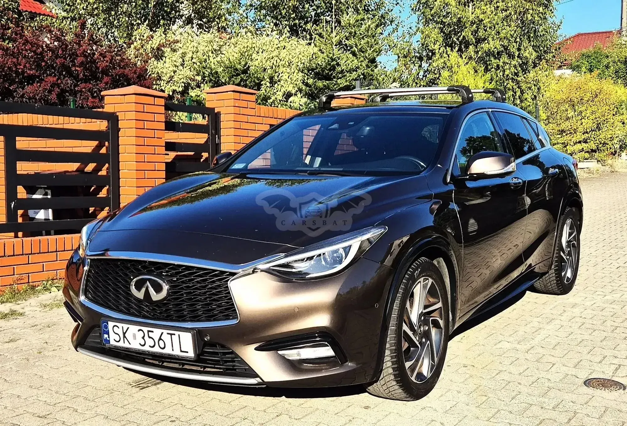 Infiniti Q30 1.6t Luxe Tech 7DCT 2016