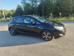 Opel Astra J (2009-2019) 2.0 CDTI Cosmo 2010