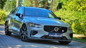 Volvo V60 II (2018- ) T8 AWD Plug-In Hybrid Polestar Engineered 2024