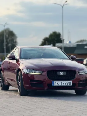 Jaguar XE 2.0 D Prestige 2016