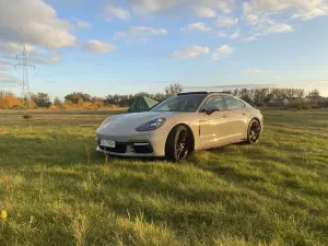 Porsche Panamera 4 2018