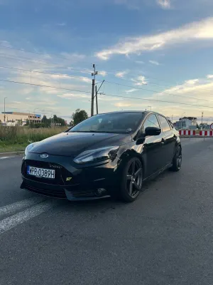 Ford Focus Mk3 (2010-2018) 2.0 EcoBoost ST 2014