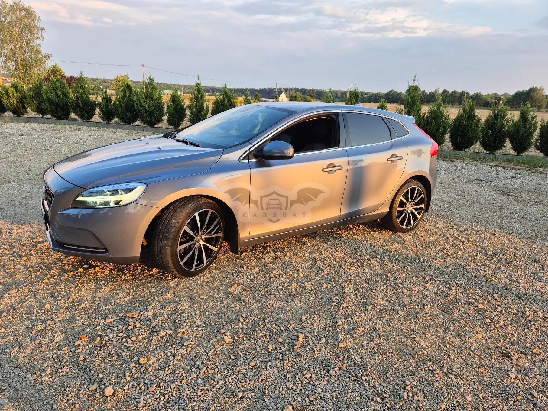 Volvo V40 II (2012-) T5 Drive-E Momentum 2017