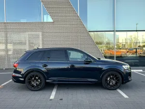 Audi Q7 II (2015-) 2026