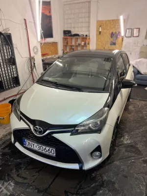 Toyota Yaris III (2011-2019) 1.33 Selection Passion 2016