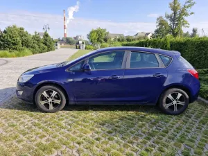 Opel Astra J (2009-2019) 1.4 111 2010