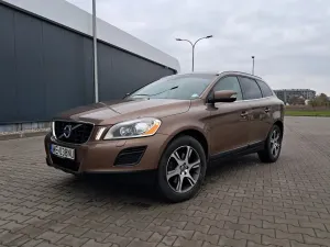 Volvo XC60 I (2008-2017) D5 AWD Momentum 2011