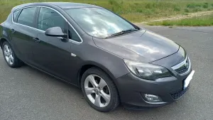 Opel Astra J (2009-2019) 1.6 Edition Sport 2010