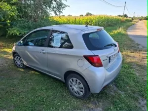 Toyota Yaris III (2011-2019) 1.33 Active EU6 2015