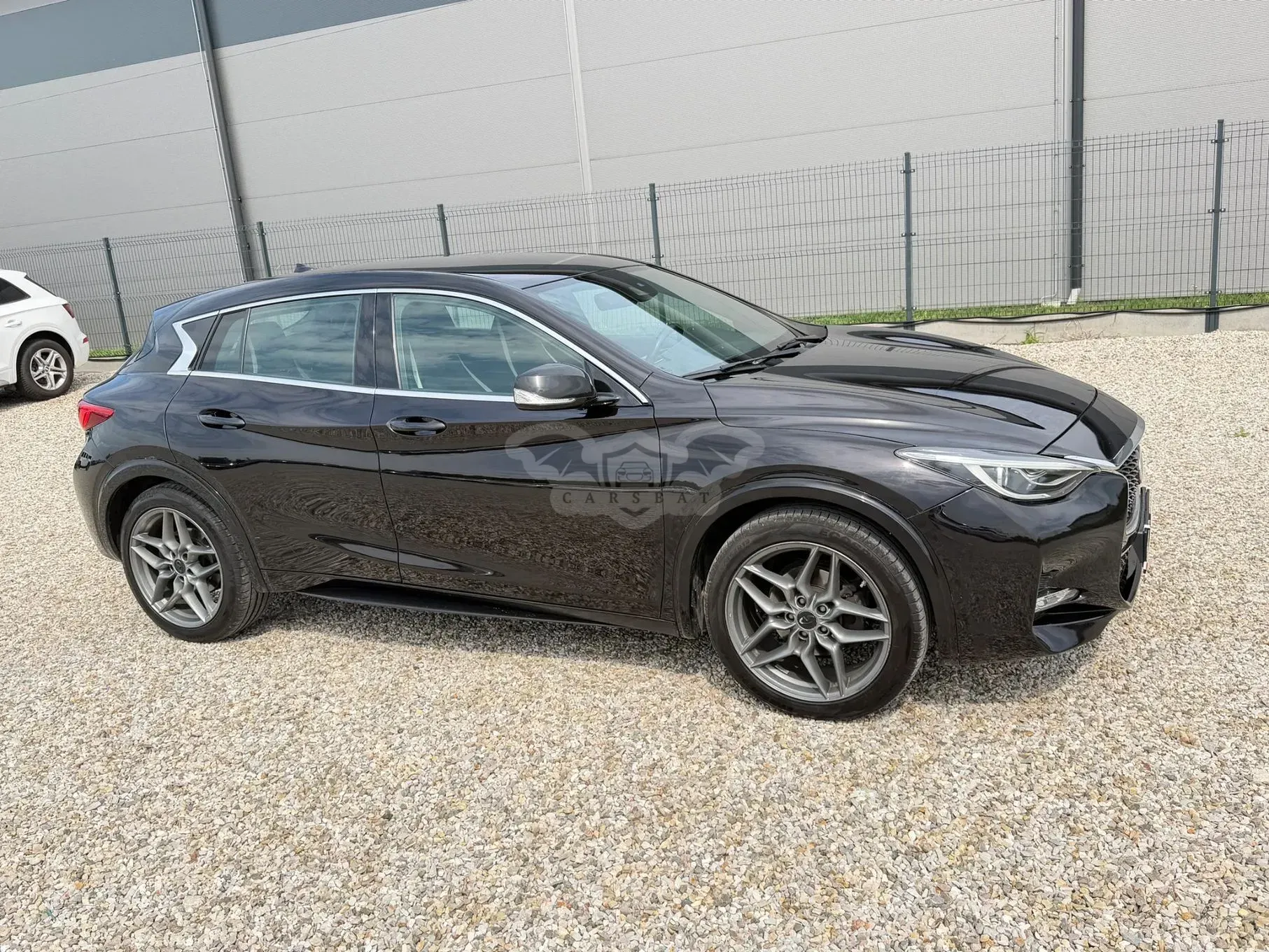 Infiniti Q30 1.6t Sport 7DCT 2016