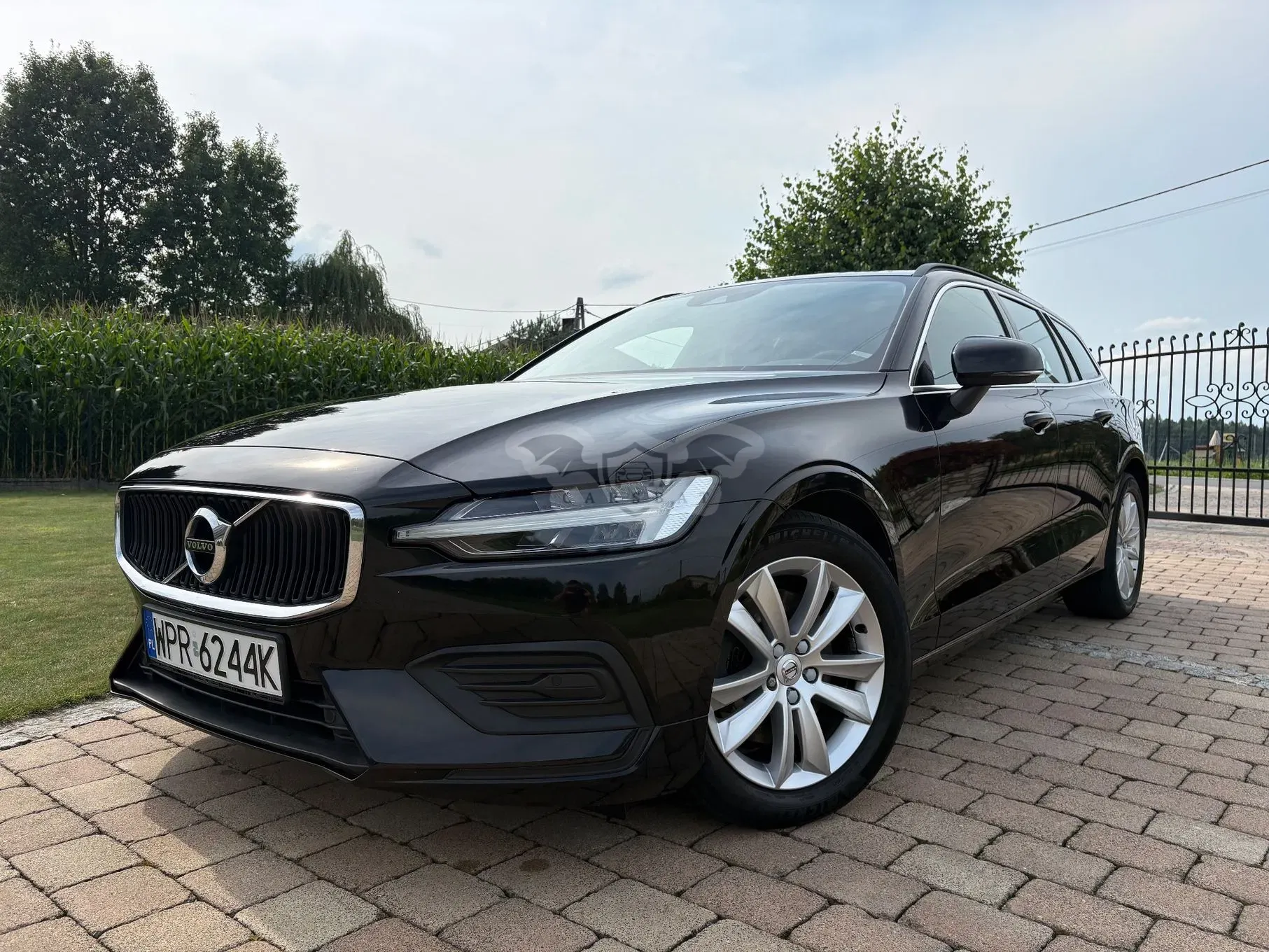 Volvo V60 II (2018- ) B3 B Momentum Core 2022