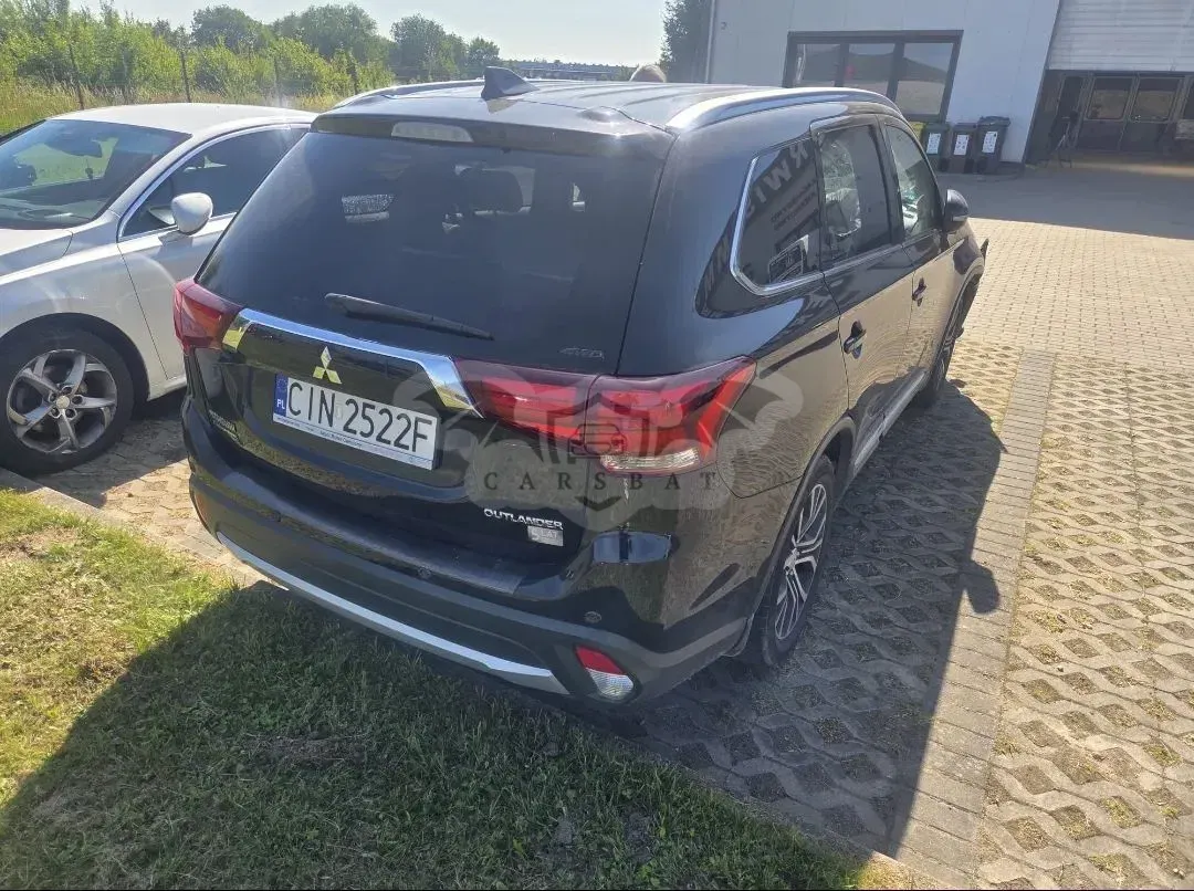 Mitsubishi Outlander III (2012-2022) 2.0 Instyle Navi 4WD CVT 2017