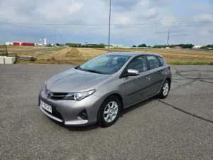 Toyota Auris II (2012-) 1.33 VVT-i Active 2014