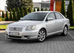 Toyota Avensis II (2003-2009) 2.0 D-4D High 2003