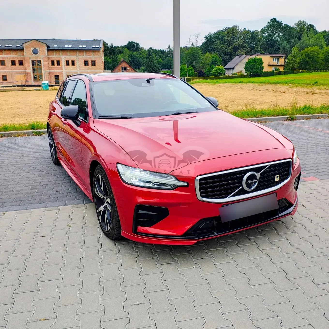 Volvo V60 II (2018- ) D4 Geartronic R-Design 2019