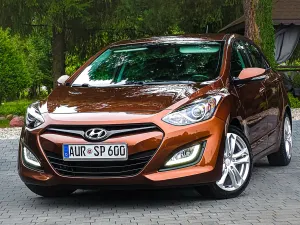 Hyundai i30 II (2012-2017) 1.4 Intro Edition 2013