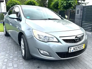 Opel Astra J (2009-2019) 1.4 Turbo Active 2012