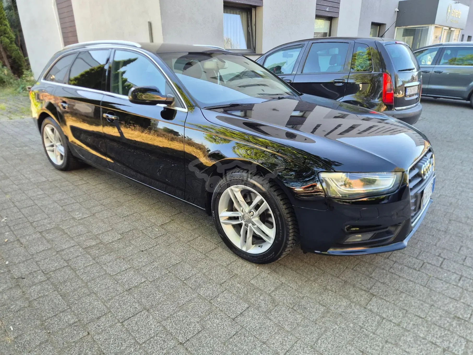 Audi A4 B8 (2007-2015) 2.0 TDI DPF Ambition 2012