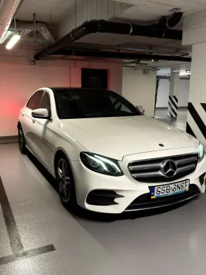 Mercedes-Benz E W213 (2016-2023) 220 d 4-Matic 9G-TRONIC 2017