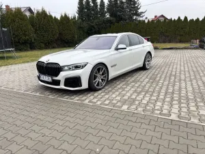 BMW 7 Series F01 (2008-2015) 750i 2011