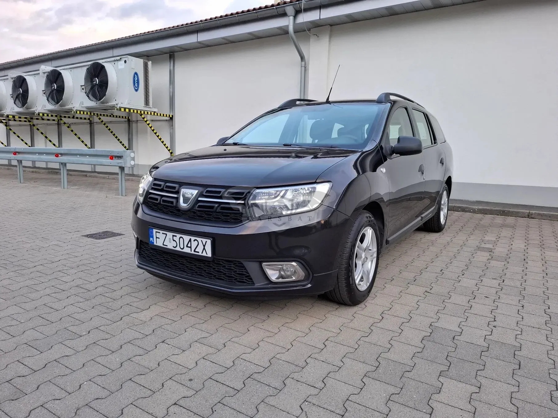 Dacia Logan II (2012-2020) 1.2 16V 75 Laureate 2017