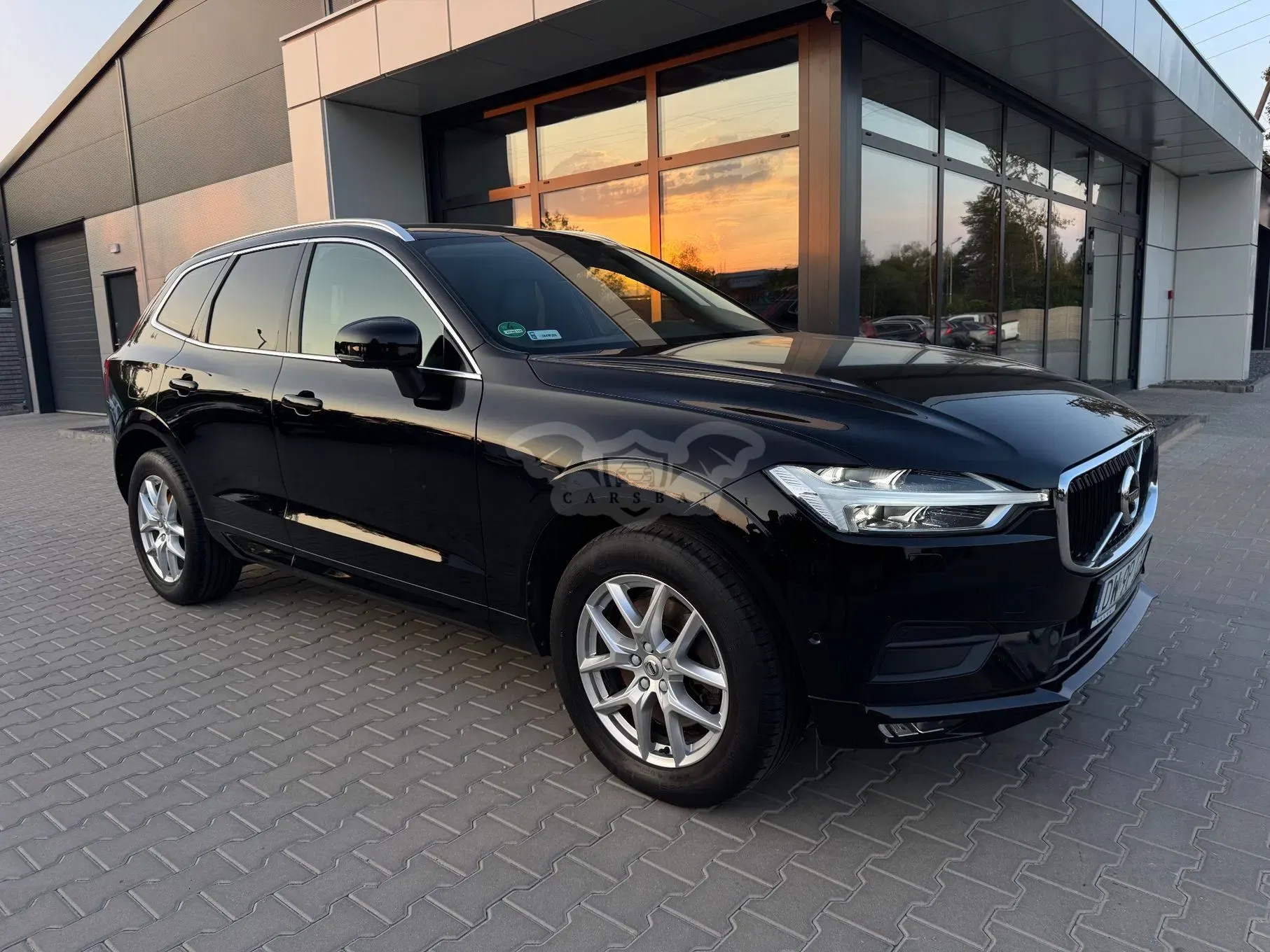 Volvo XC60 II (2017-) D4 SCR AWD Momentum 2018