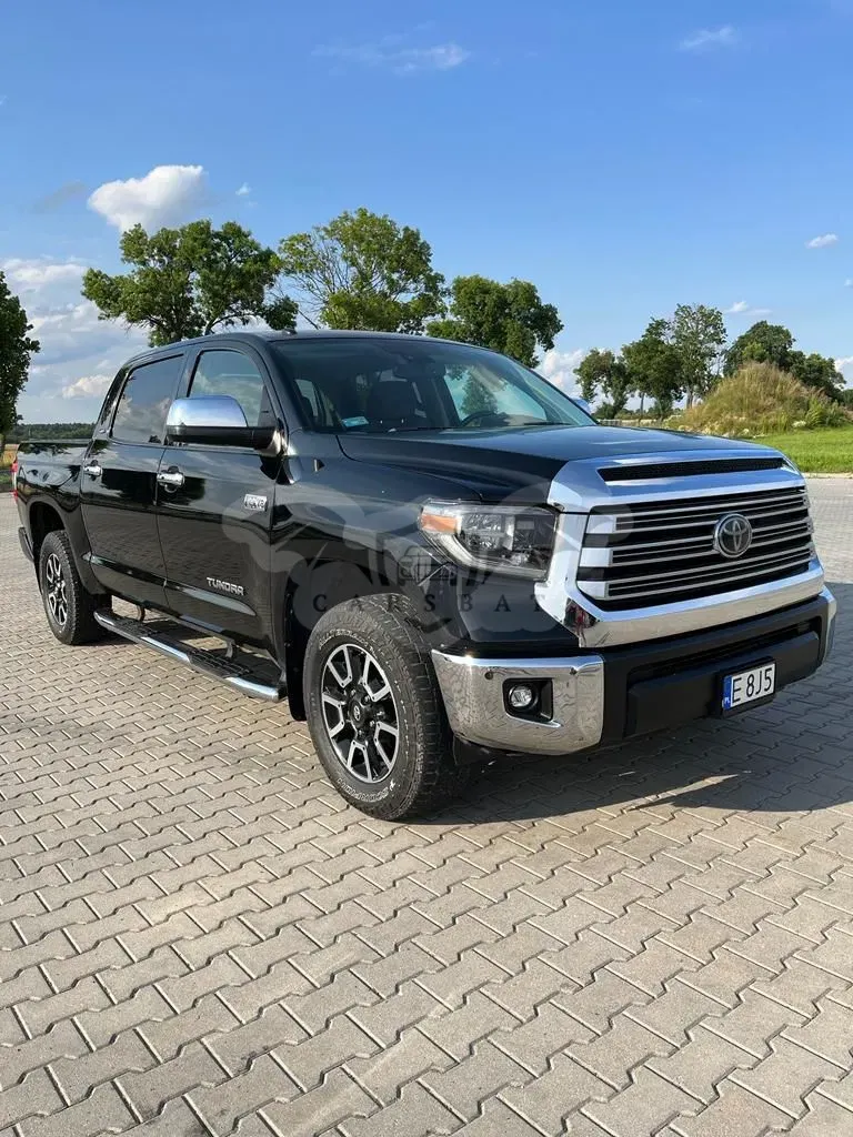 Toyota Tundra 2018