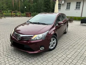 Toyota Avensis III (2009-) 2.0 D-4D Premium 2013
