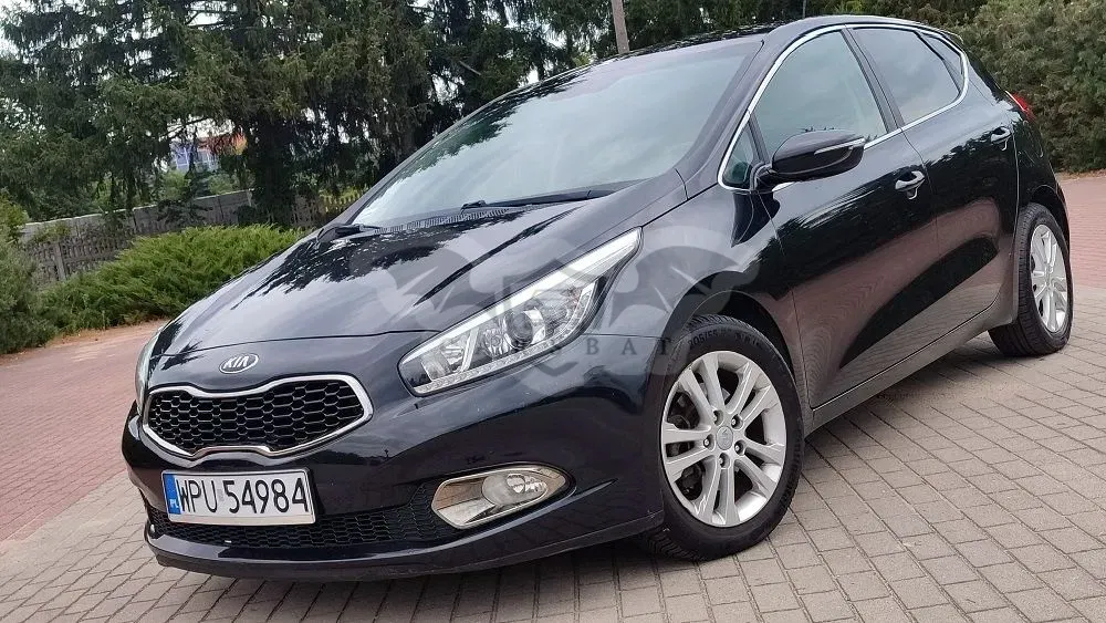 Kia Ceed II (2012-) 1.6 CRDi L 2012