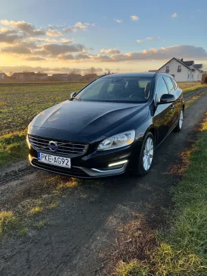 Volvo V60 I (2011-2018) D3 Summum 2014
