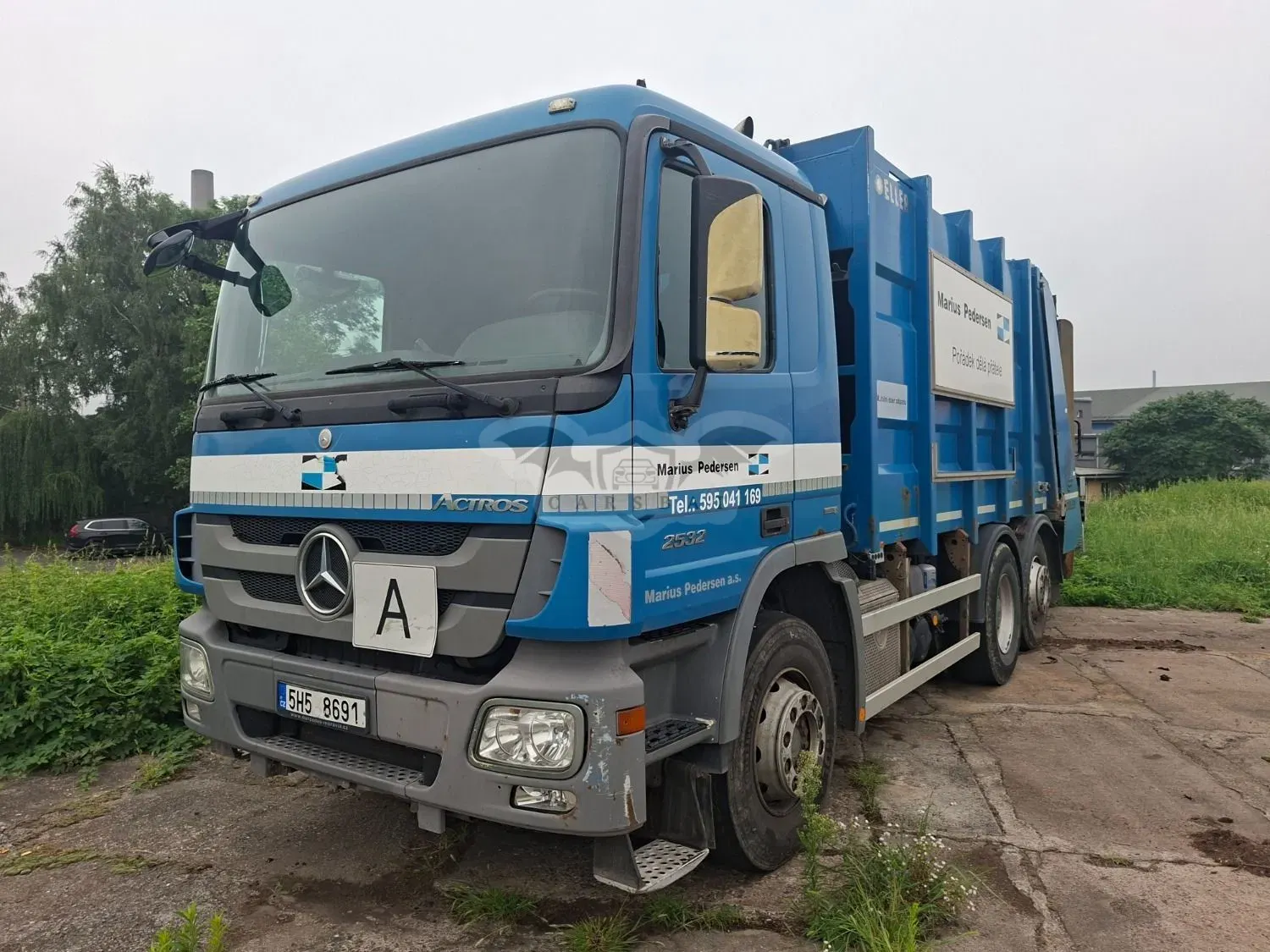 Versalift Actros 1900