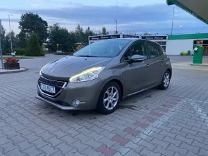 Peugeot 208 I (2012-2019) 95 VTI Active 2012