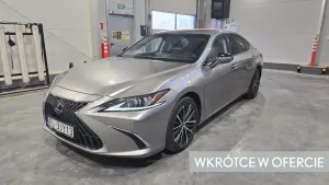 Lexus ES 300h Business Edition 2023