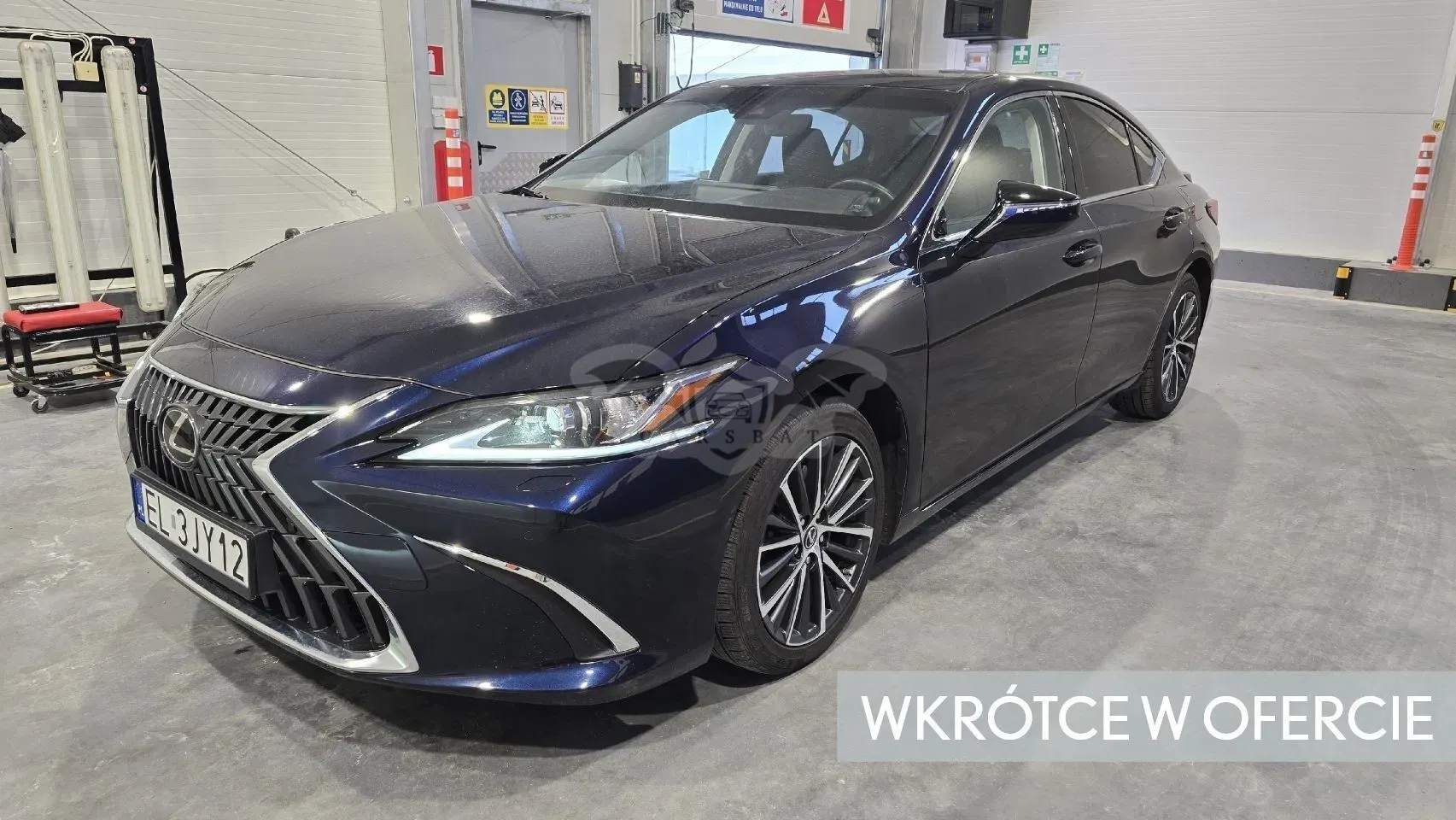 Lexus ES 300h Business Edition 2023
