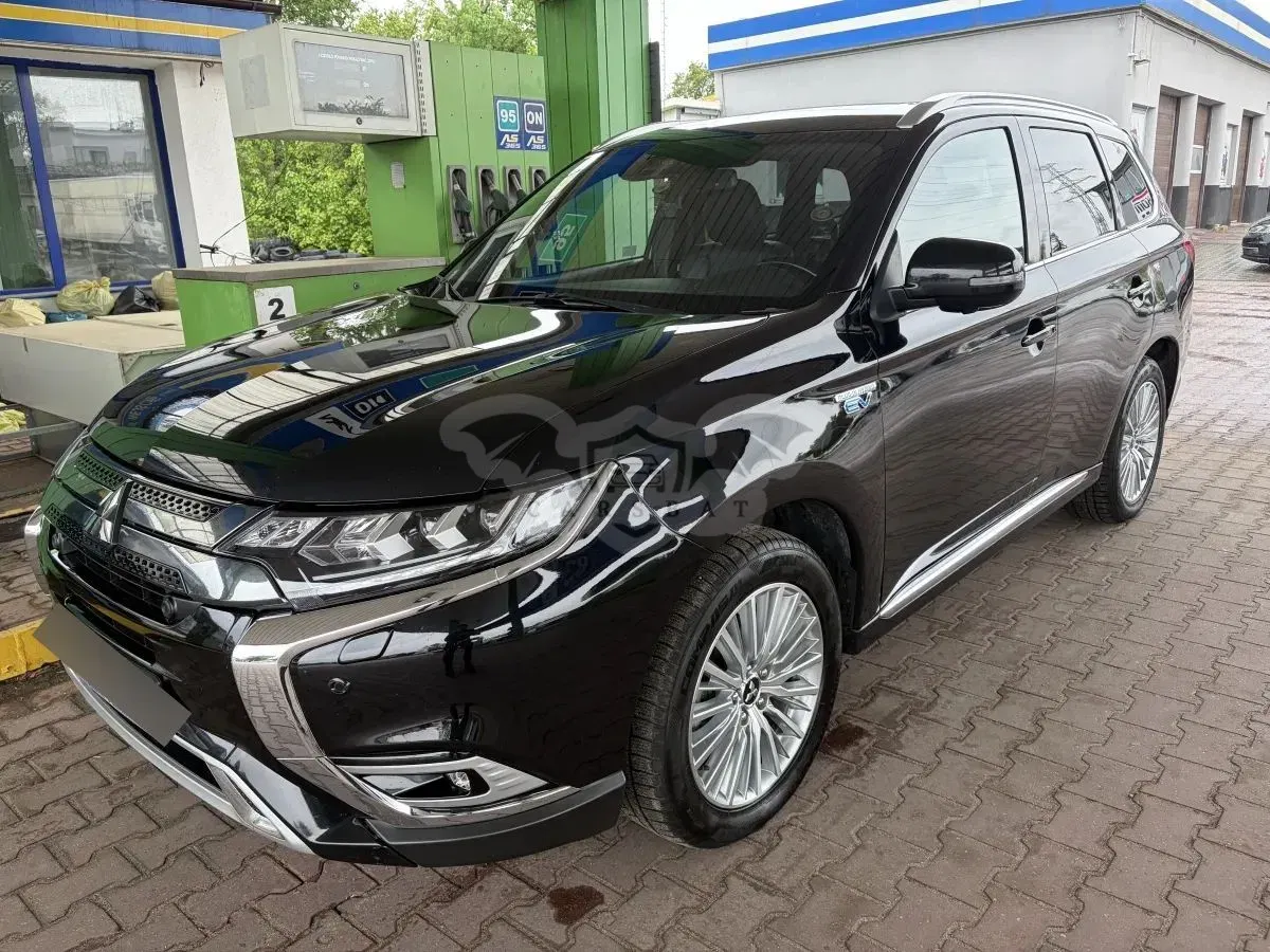 Mitsubishi Outlander III (2012-2022) Instyle + 2020