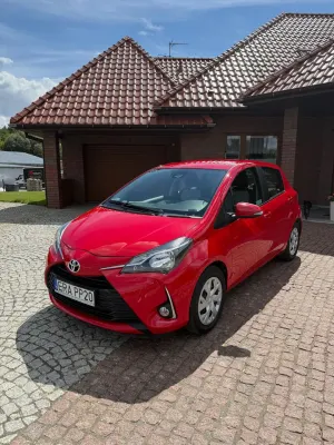 Toyota Yaris III (2011-2019) 1.5 Premium CVT 2018