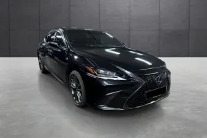 Lexus ES 300h F Sport 2021