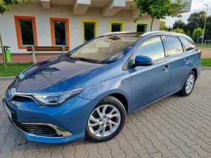 Toyota Auris II (2012-) 1.8 VVT-i Automatik Executive 2015