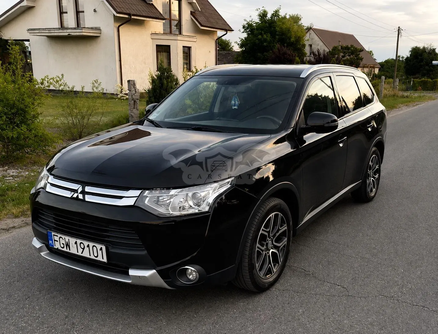 Mitsubishi Outlander III (2012-2022) 2.2 DID Intense + 4WD 2014