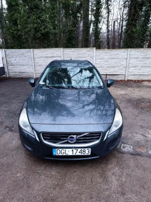 Volvo V60 I (2011-2018) D3 Kinetic 2011