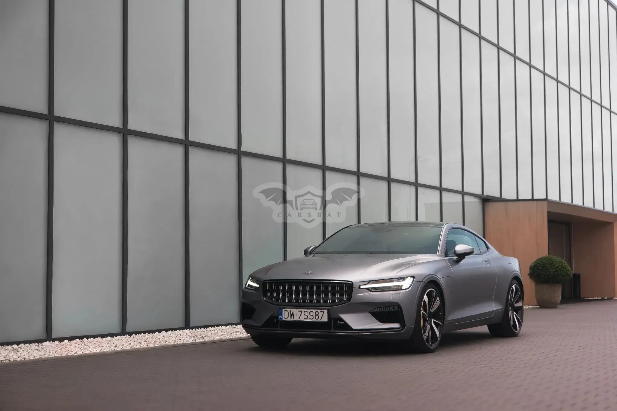 Polestar 1 2021
