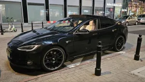 Tesla Model S 2018